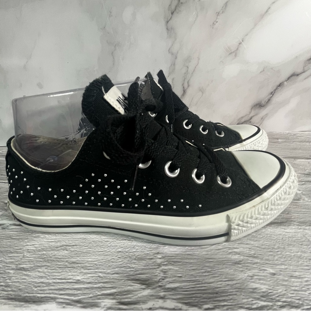 Converse Chuck Taylor All Star Studded Low Top Sneakers Black White Size 6
